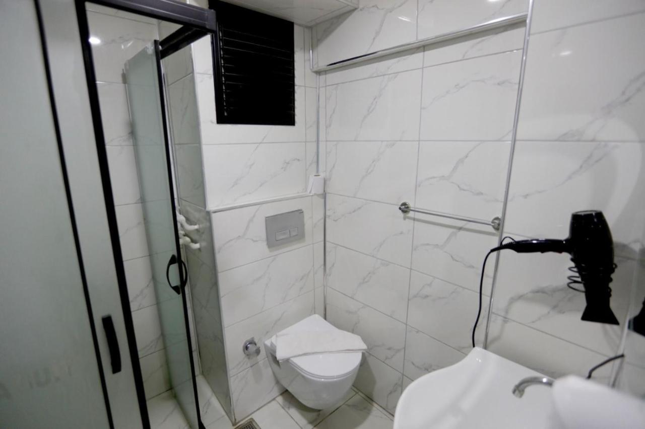 Sara Suit Hotel Istanbul Exterior photo
